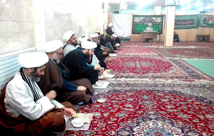 به مناسبت ایام فاطمیه، شهادت حضرت فاطمه زهرا (سلام الله علیها) مراسم عزاداری و سوگواری در دفتر اصفهان - خیابان عبدالرزاق