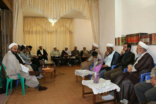 جلسه هفتگی روحانیون نجف آباد در محل دفتر حضرت آیت الله العظمی صانعی واقع در نجف آباد
